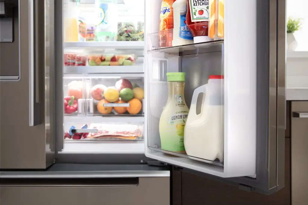 Close the freezer door - Freezer door left open? Here's what to do