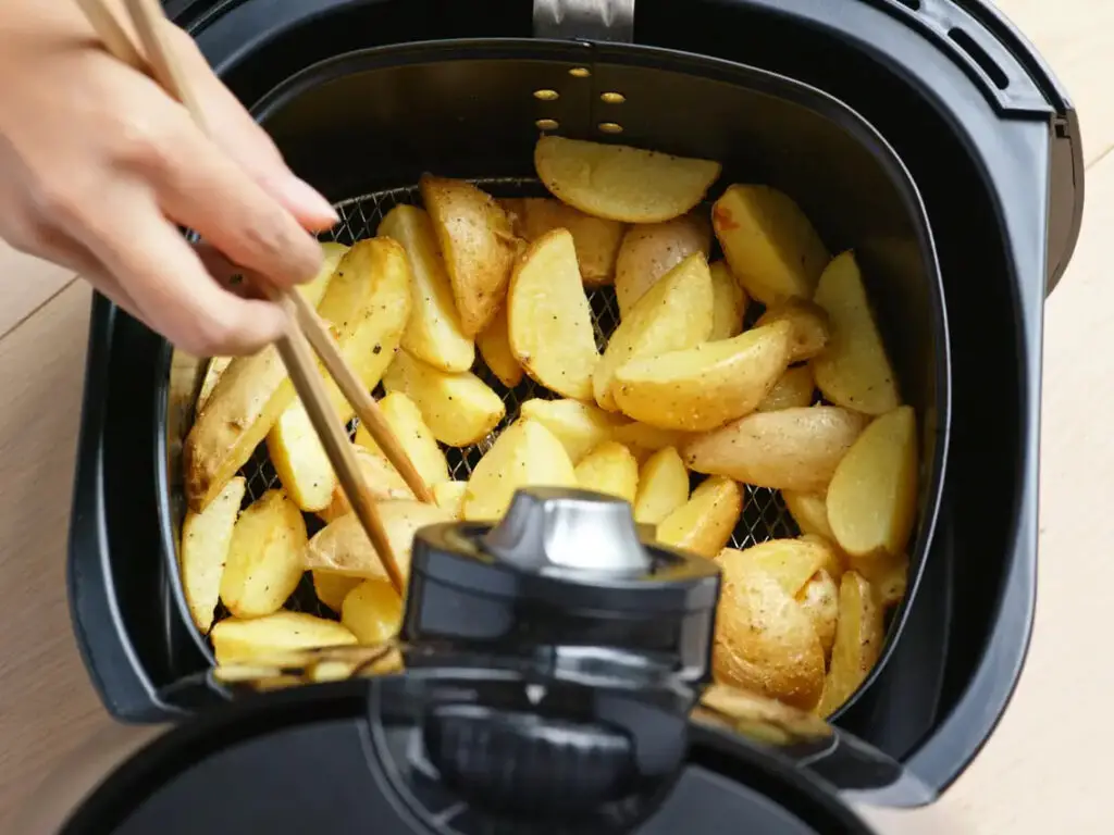 Can you put pyrex in air fryer:  Things